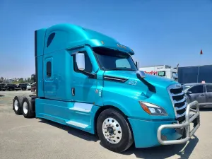Freightliner Cascadia 14.8L 6 2022