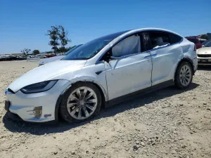 Tesla Model X 2018