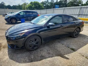 Hyundai Elantra 2.0L 4 2022