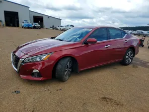 Nissan Altima 2.5L 4 2019
