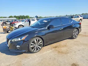 Nissan Altima 2.5L 4 2020