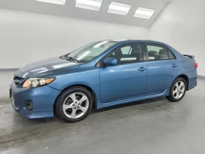 Toyota Corolla 1.8L 4 2013