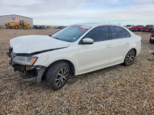 Volkswagen Jetta 1.4L 4 2017