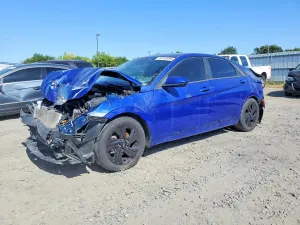 Hyundai Elantra 2.0L 4 2021