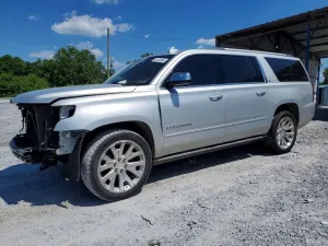 Chevrolet Suburban 5.3L 8 2016