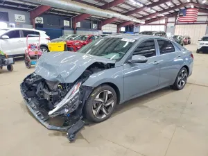 Hyundai Elantra 2.0L 4 2021
