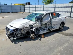 Nissan Sentra 2.0L 4 2023