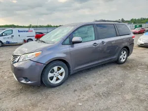 Toyota Sienna 3.5L 6 2011