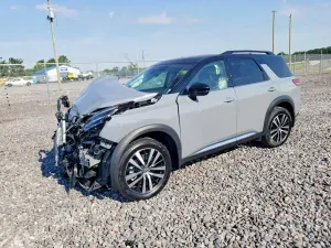 Nissan Pathfinder 3.5L 6 2025