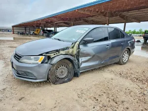 Volkswagen Jetta 1.4L 4 2016