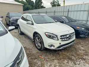 Mercedes-Benz GLA 2.0L 4 2019