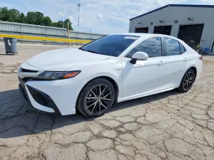 Toyota Camry 2.5L 4 2021