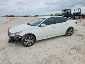 Nissan Altima 2.5L 4 2019