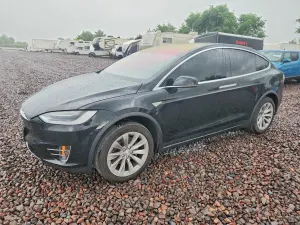 Tesla Model X 2016