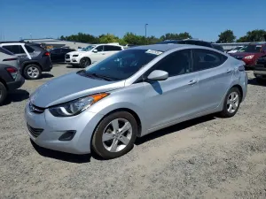 Hyundai Elantra 1.8L 4 2013