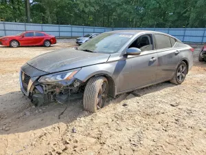 Nissan Altima 2.5L 4 2019