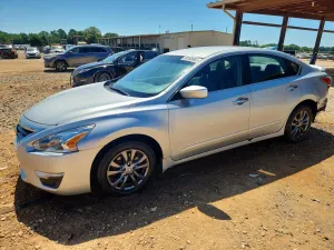 Nissan Altima 2.5L 4 2015