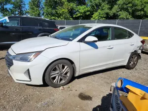 Hyundai Elantra 2.0L 4 2019