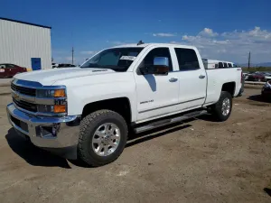 Chevrolet Silverado 1500 6.6L 8 2015