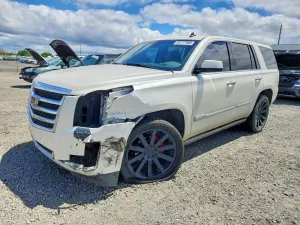 Cadillac Escalade 6.2L 8 2015