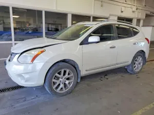 Nissan Rogue 2.5L 4 2012