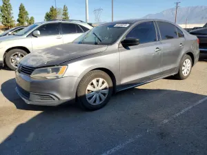 Volkswagen Jetta 2.0L 4 2012