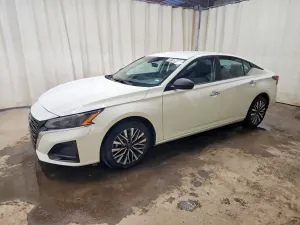Nissan Altima 2.5L 4 2025