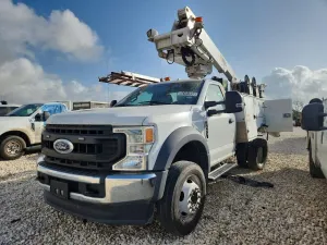 Ford F-450 7.3L 8 2020