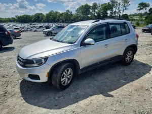 Volkswagen Tiguan 2.0L 4 2017