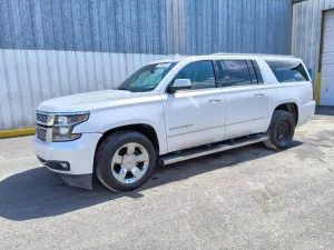 Chevrolet Suburban 5.3L 8 2016