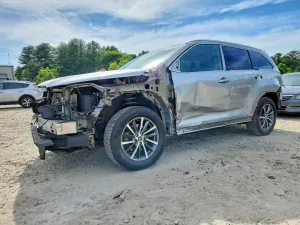 Toyota Highlander 3.5L 6 2018