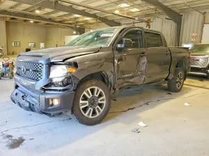 Toyota Tundra 5.7L 8 2021