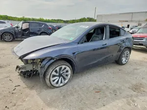 Tesla Model Y 2026