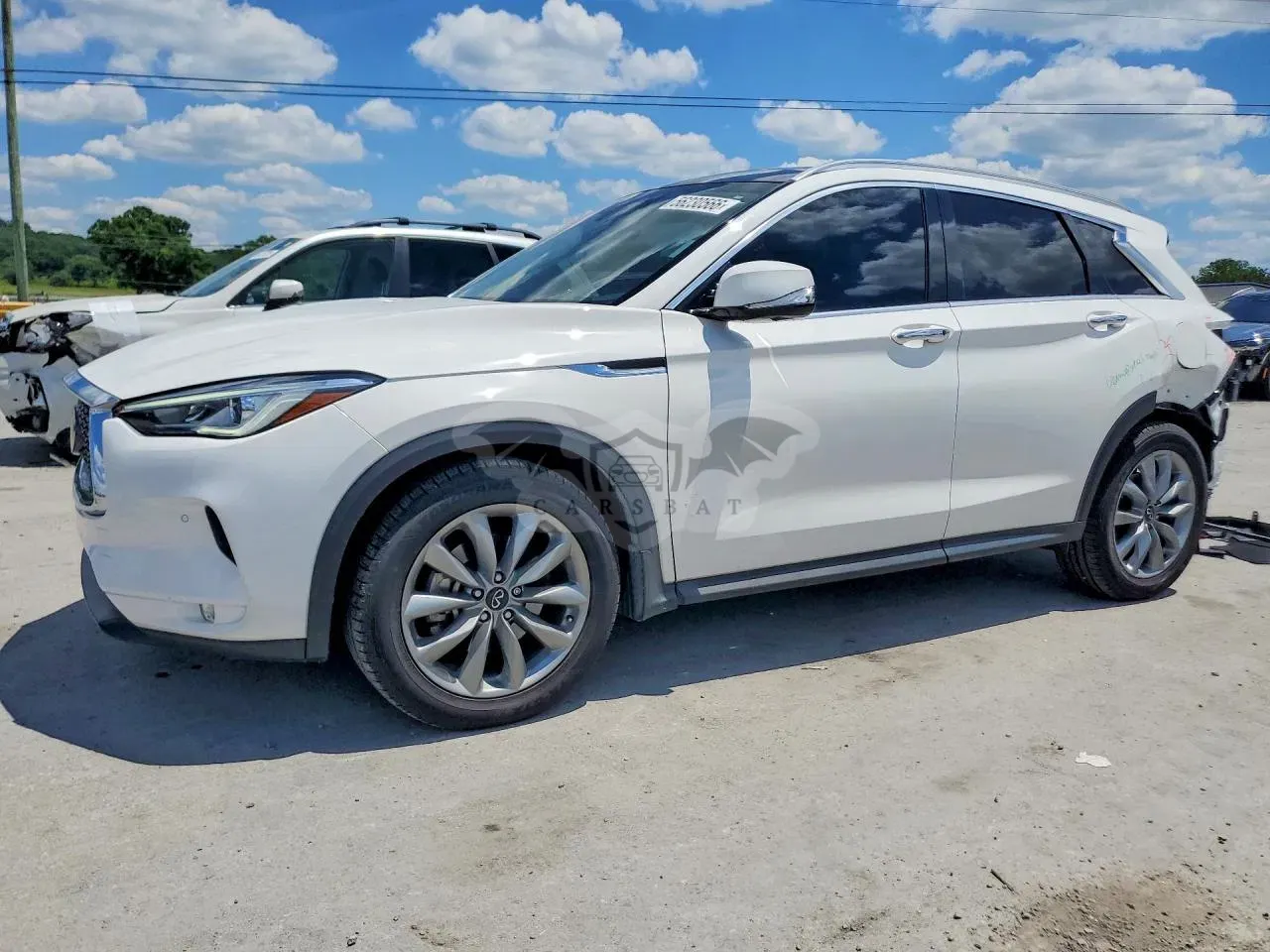 Infiniti QX50 2.0L 4 2021