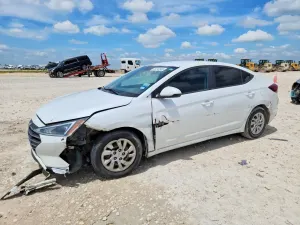 Hyundai Elantra 2.0L 4 2019