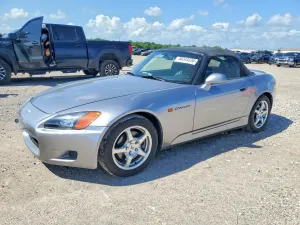 Honda S2000 2.0L 4 2000