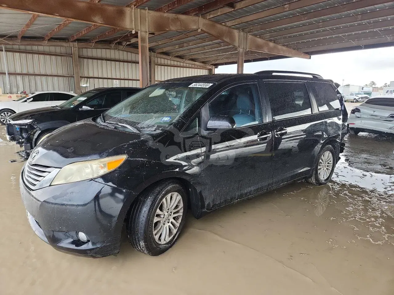 Toyota Sienna 3.5L 6 2015