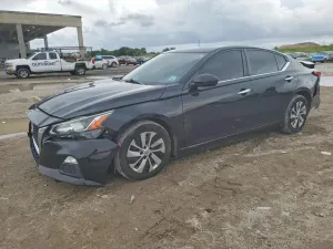 Nissan Altima 2.5L 4 2020