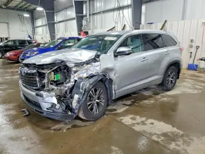 Toyota Highlander 3.5L 6 2016