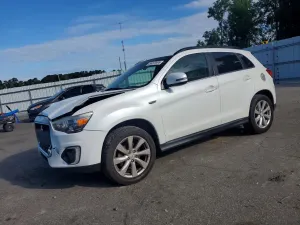Mitsubishi Outlander 2.4L 4 2015