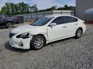 Nissan Altima 2.5L 4 2015