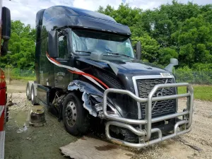 Volvo VN 12.8L 6 2020