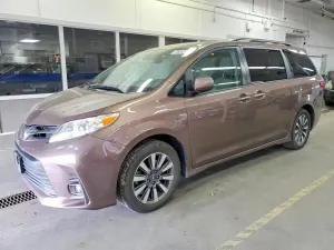 Toyota Sienna 3.5L 6 2018