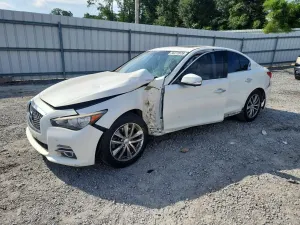 Infiniti Q50 3.7L 6 2015