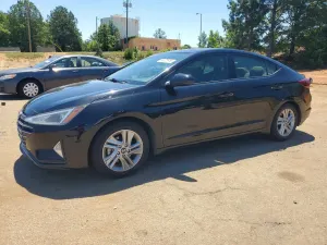 Hyundai Elantra 2.0L 4 2019