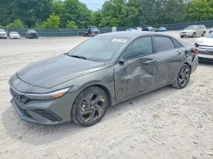 Hyundai Elantra 2.0L 4 2025