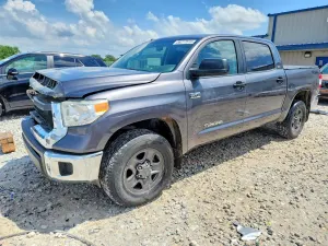 Toyota Tundra 5.7L 8 2015