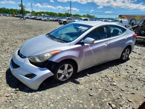 Hyundai Elantra 1.8L 4 2013