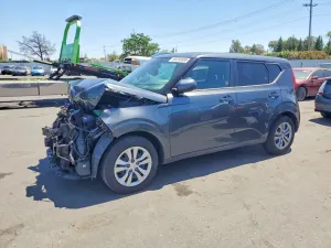Kia Soul 2.0L 4 2021