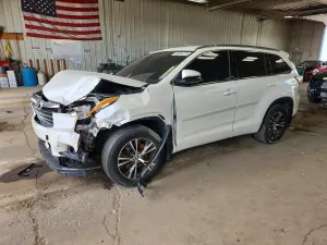 Toyota Highlander 3.5L 6 2016